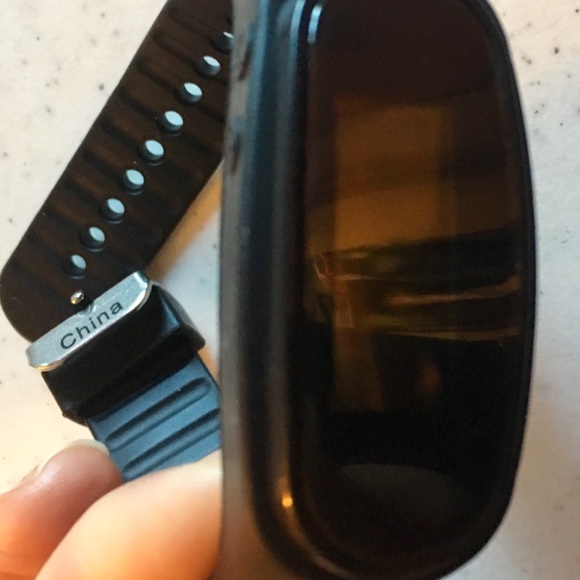 BNIB Pedometer Watch - Picture 2 of 3